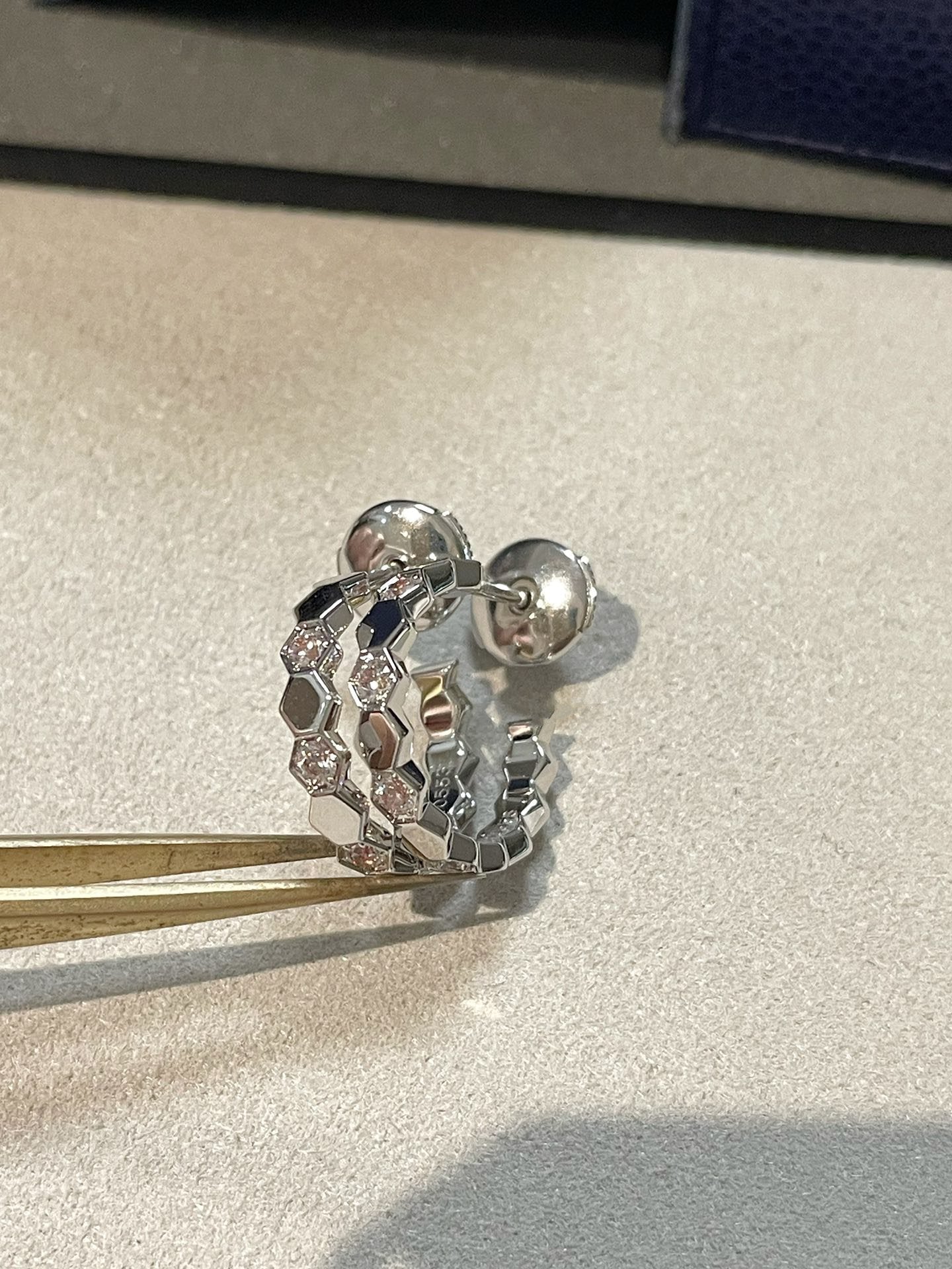 [LunaMar]Hollow Design Four-Leaf Clover Flower Shape Ring