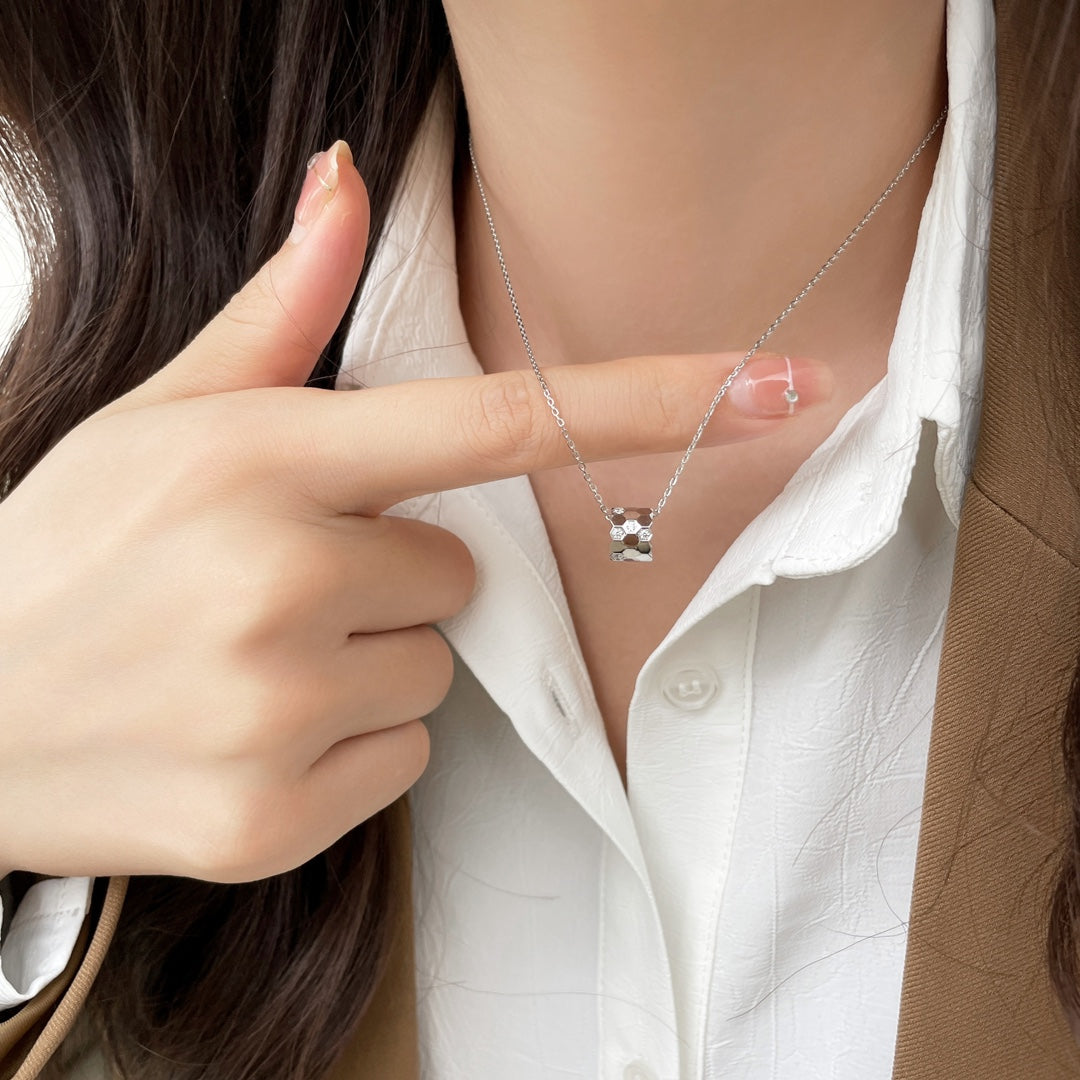 [LunaMar]BEE MINI PEDANT DIAMOND NECKLACE