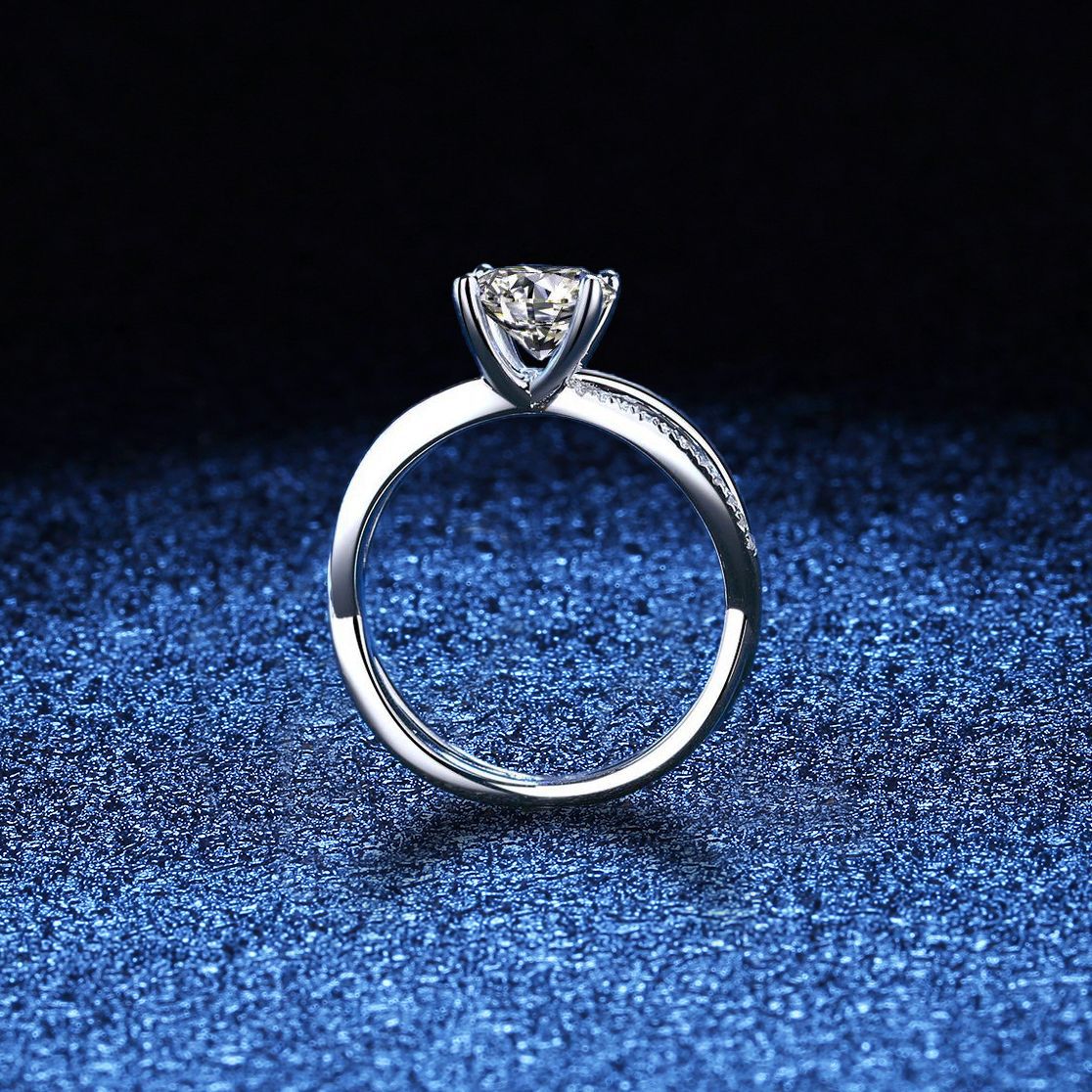 [LunaMar]ELEGANT 4-PRONG CROSSOVER MOISSANITE ENGAGEMENT RING