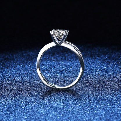 [LunaMar]ELEGANT 4-PRONG CROSSOVER MOISSANITE ENGAGEMENT RING