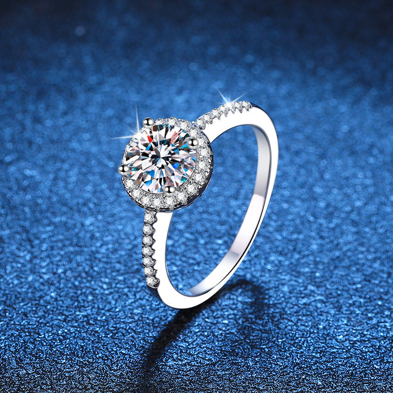 [LunaMar]RADIANT ROUND HALO MOISSANITE ENGAGEMENT RING