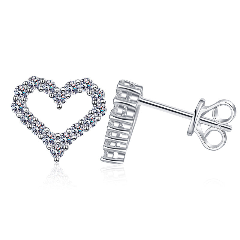 [LunaMar]SPARKLING HEART-SHAPED MOISSANITE STUD EARRINGS