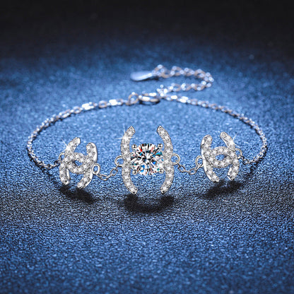 [LunaMar]CLASSIC INTERLOCKING MOISSANITE BRACELET