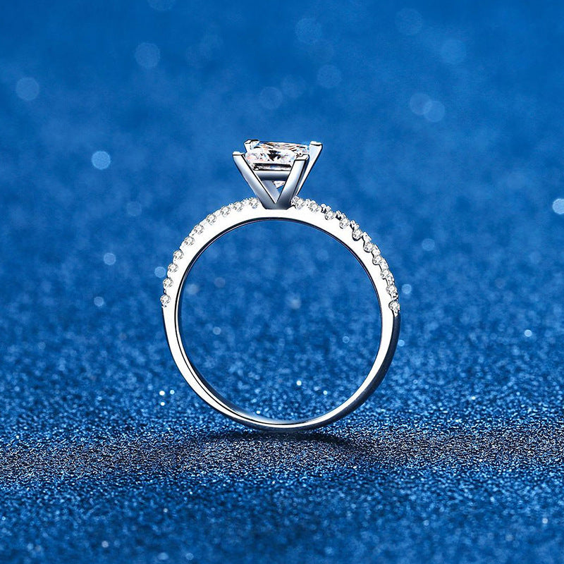[LunaMar]ELEGANT PRINCESS CUT MOISSANITE ENGAGEMENT RING