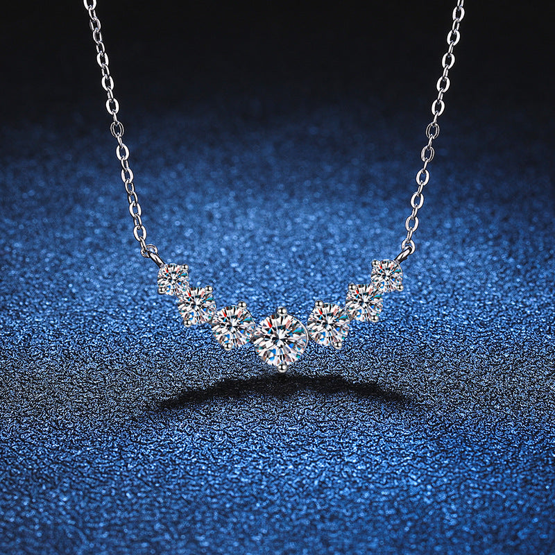 [LunaMar]MINIMALIST CURVED SMILE MOISSANITE NECKLACE