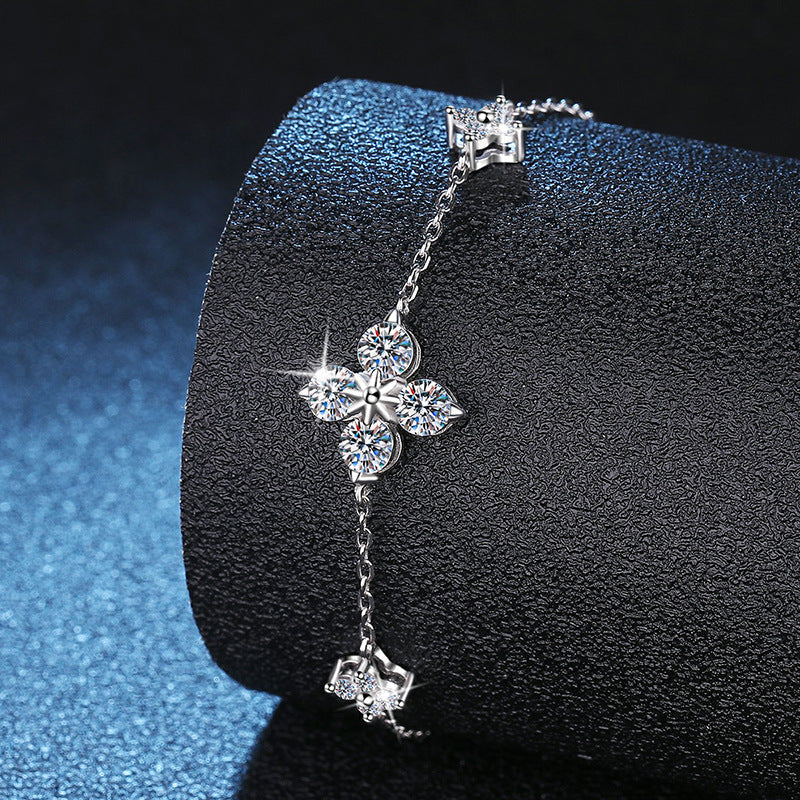 [LunaMar]CLOVER LUCKY CHARM MOISSANITE BRACELET