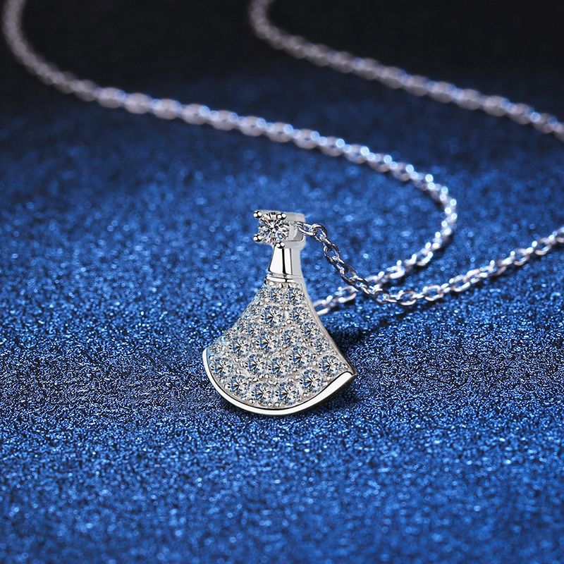 [LunaMar]ELEGANT FAN-SHAPED MOISSANITE PENDANT NECKLACE