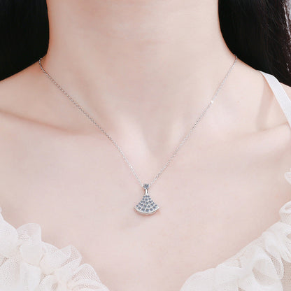 [LunaMar]ELEGANT FAN-SHAPED MOISSANITE PENDANT NECKLACE
