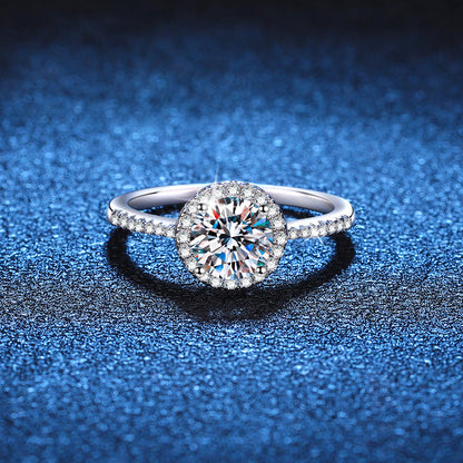 [LunaMar]RADIANT ROUND HALO MOISSANITE ENGAGEMENT RING