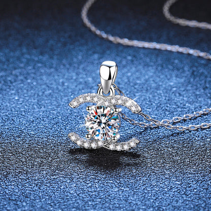 [LunaMar]CLASSIC INTERLOCKING MOISSANITE PENDANT NECKLACE