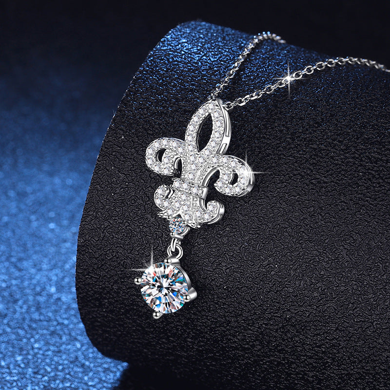 [LunaMar]ROYAL FLEUR-DE-LIS MOISSANITE PENDANT NECKLACE