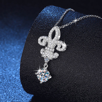 [LunaMar]ROYAL FLEUR-DE-LIS MOISSANITE PENDANT NECKLACE