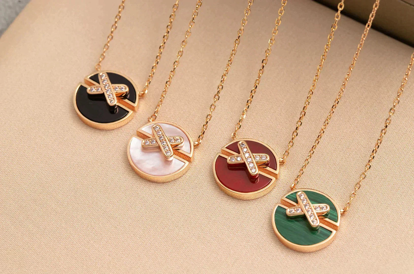 [LunaMar]JEUX DE ROSE GOLD DIAMOND NECKLACE