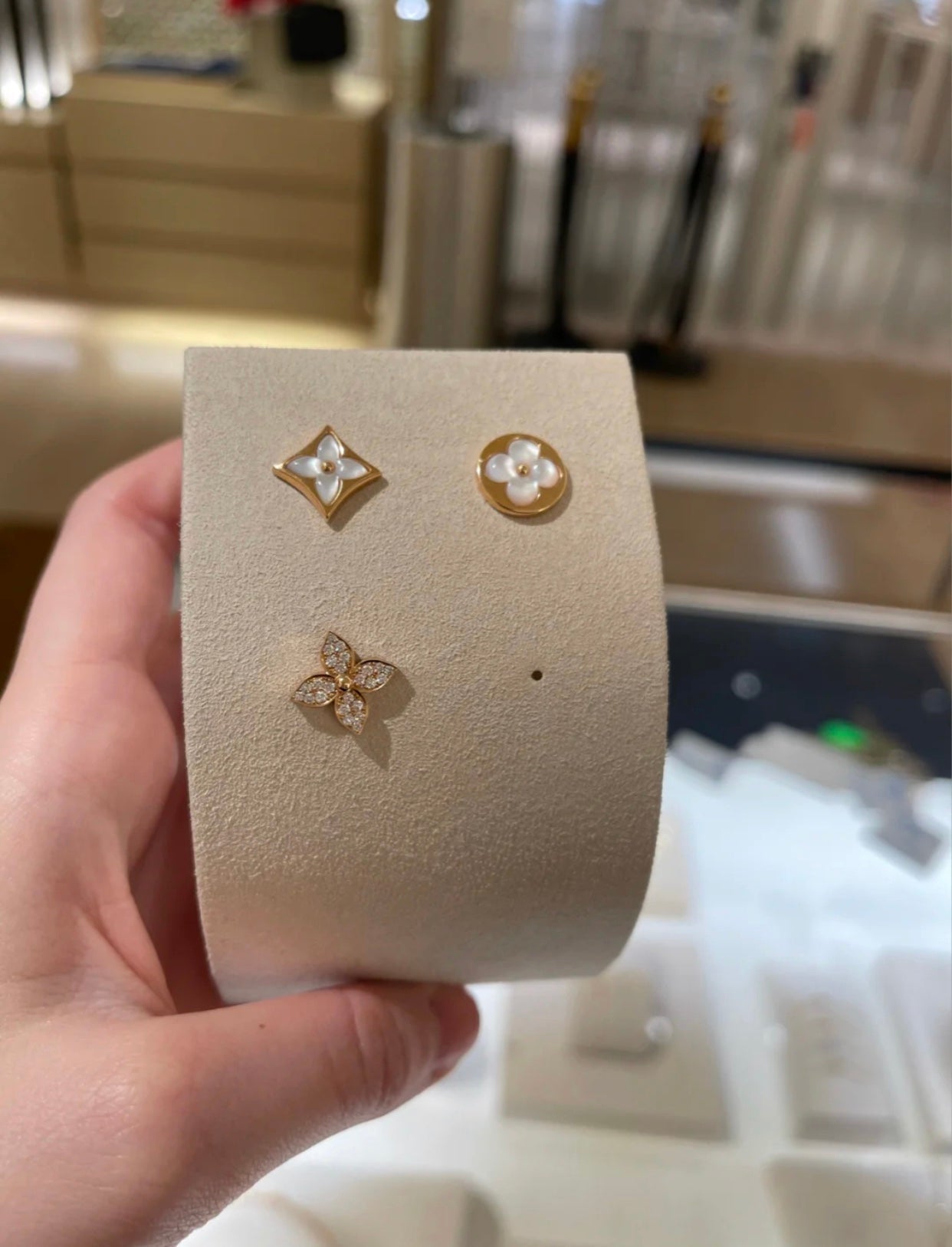 [LunaMar]STAR BLOSSOM STUD EARRINGS ROSE GOLD DIAMONDS