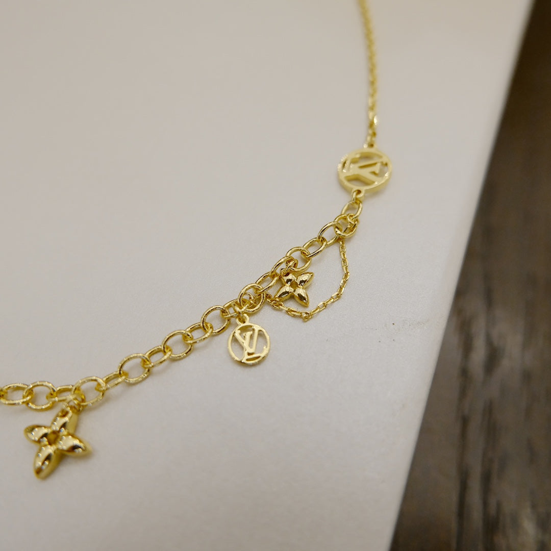 [LunaMar]BLOOMING SUPPLE NECKLACE BRASS