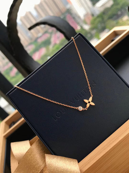 [LunaMar]BLOSSOM PENDANT ROSE GOLD AND DIAMOND
