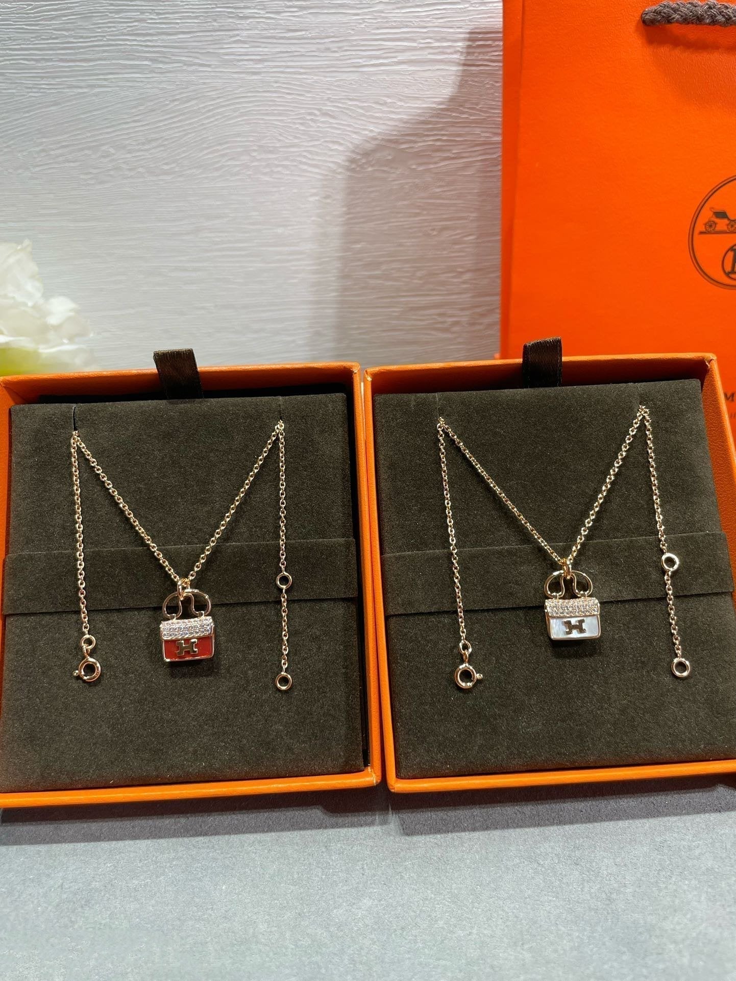 [LunaMar]H CIRCE MOISSANITE PENDANT NECKLACE GOLD