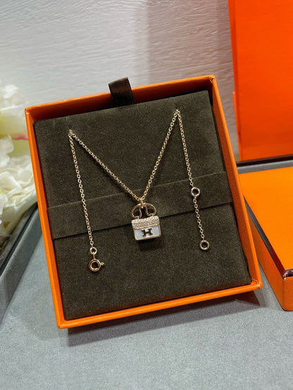 [LunaMar]H CIRCE MOISSANITE PENDANT NECKLACE GOLD