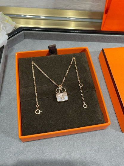 [LunaMar]H CIRCE MOISSANITE PENDANT NECKLACE GOLD