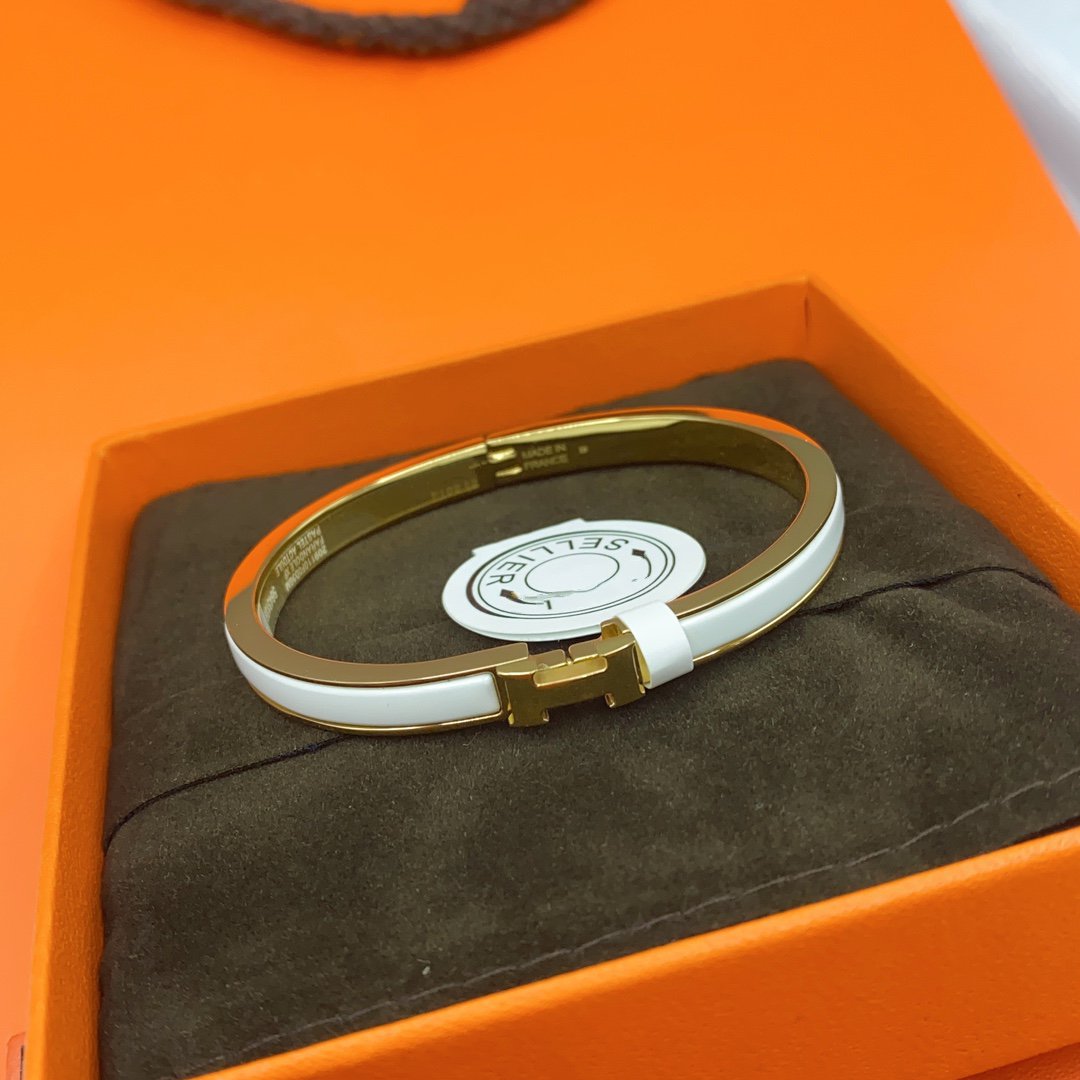 [LunaMar]CLASSIC HM CLIC WHITE 8MM ENAMEL BRACELET