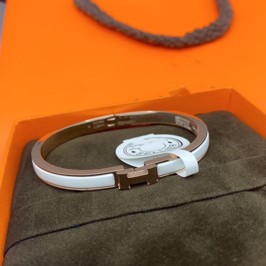 [LunaMar]CLASSIC HM CLIC WHITE 8MM ENAMEL BRACELET