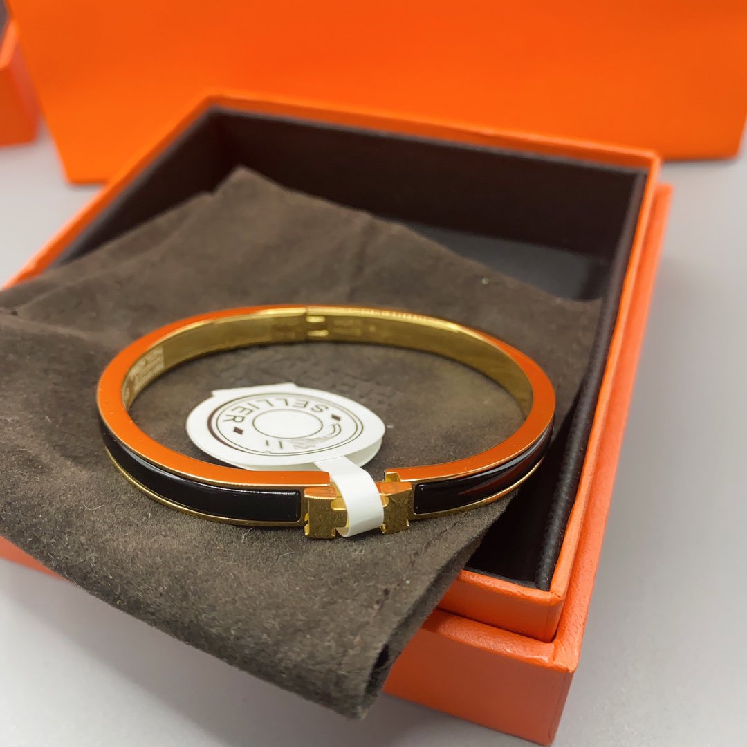 [LunaMar]CLASSIC HM CLIC BLACK 8MM ENAMEL BRACELET