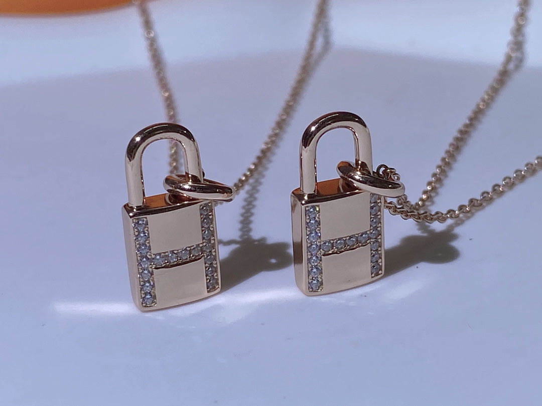 [LunaMar]HM ADVANCED NICHE LOCK HEAD NECKLACE DIAMONDS