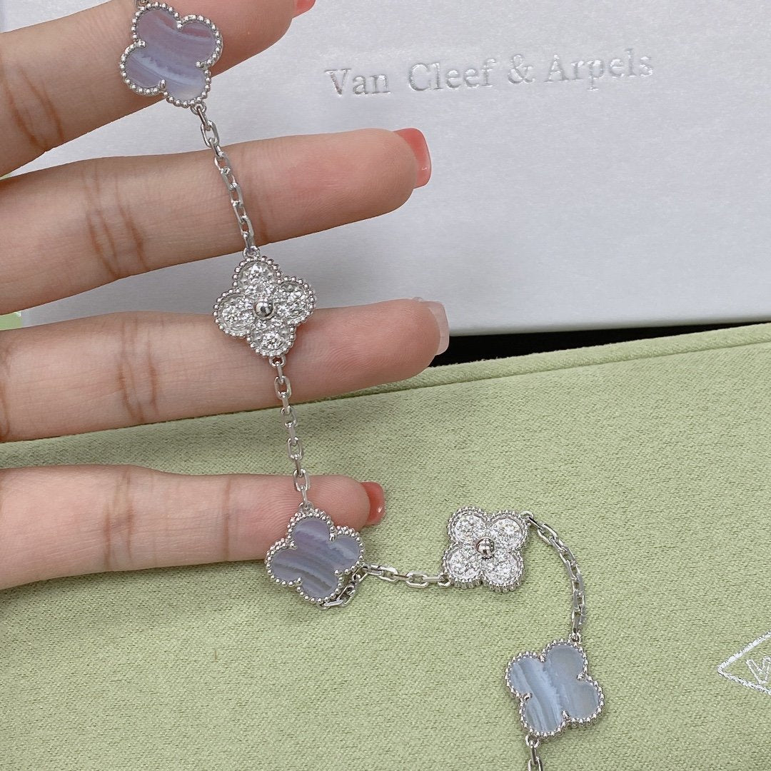 [LunaMar]LUCKY CLOVER 5-MOTIF BRACELET - PURPLE CHALCEDONY COLLECTION