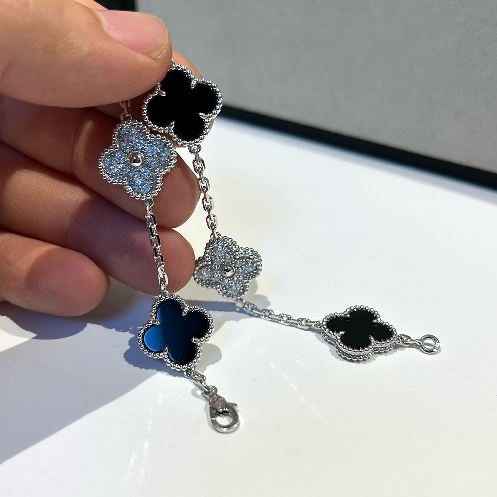 [LunaMar]LUCKY CLOVER 5-MOTIF BRACELET - BLACK OXNY COLLECTION