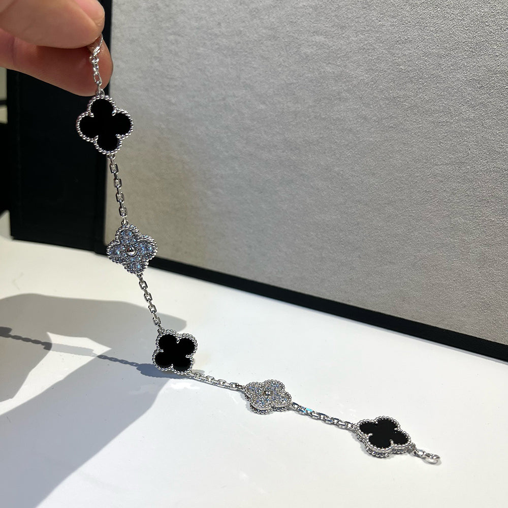[LunaMar]LUCKY CLOVER 5-MOTIF BRACELET - BLACK OXNY COLLECTION