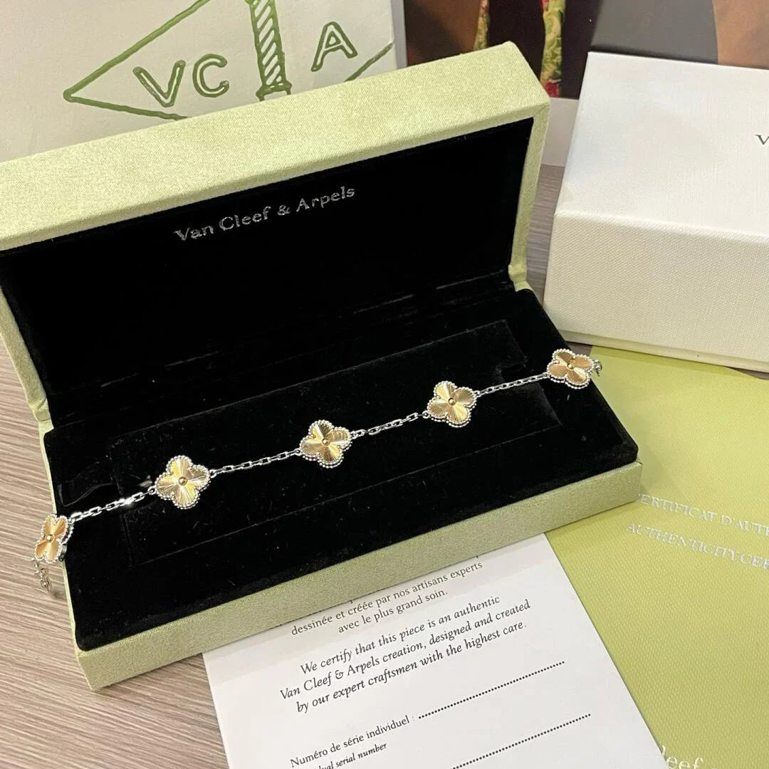 [LunaMar]LUCKY CLOVER 5-MOTIF BRACELET - LASER COLLECTION