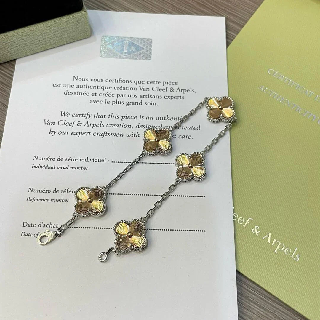 [LunaMar]LUCKY CLOVER 5-MOTIF BRACELET - LASER COLLECTION
